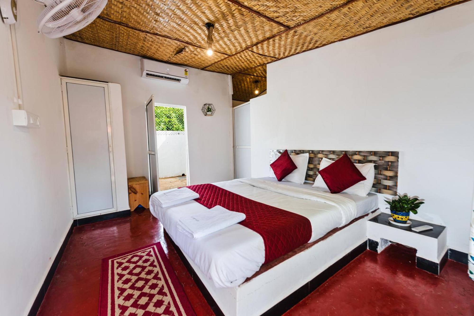 Hotel La Paulo'S Near Beach Resort 모르짐 외부 사진