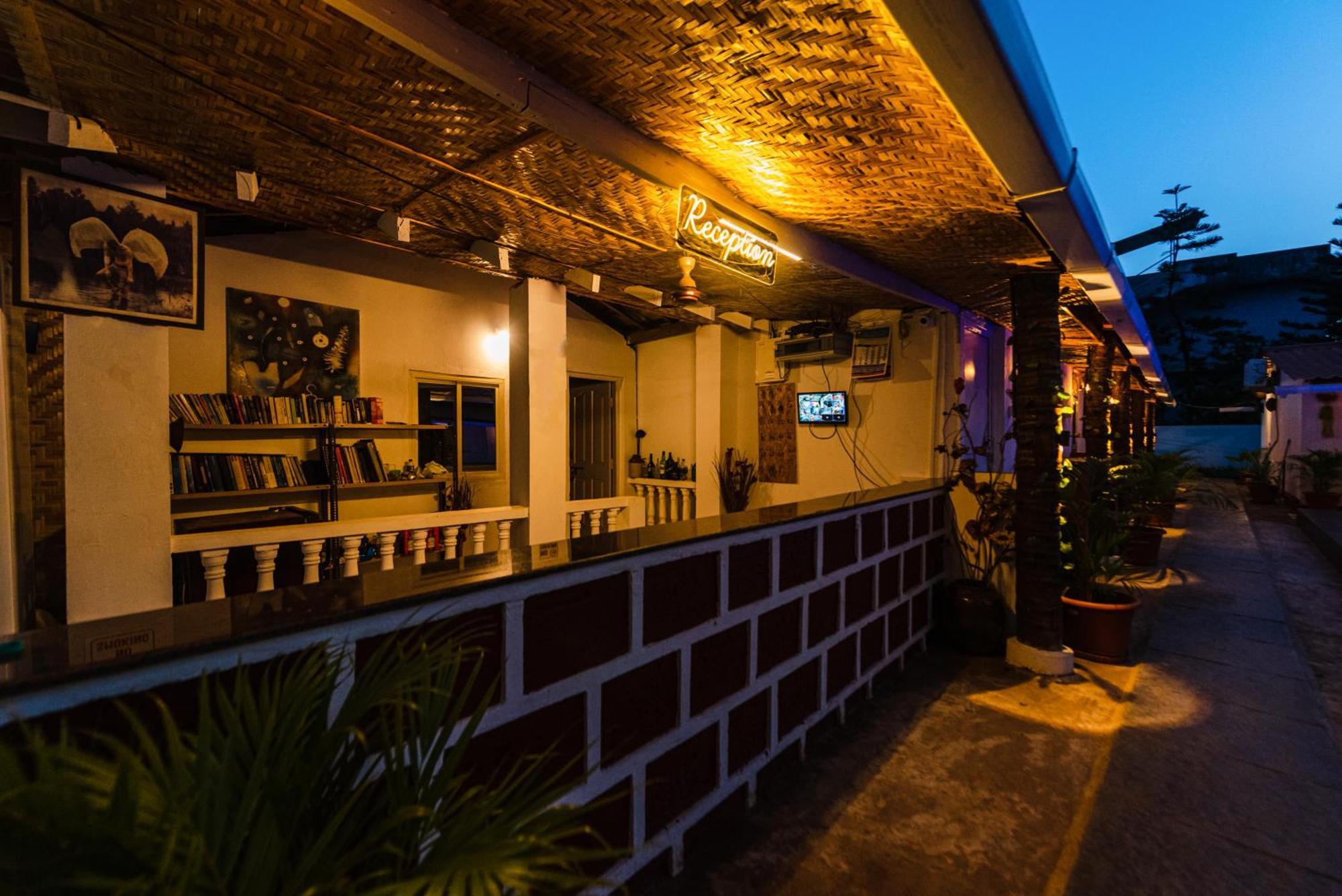 Hotel La Paulo'S Near Beach Resort 모르짐 외부 사진
